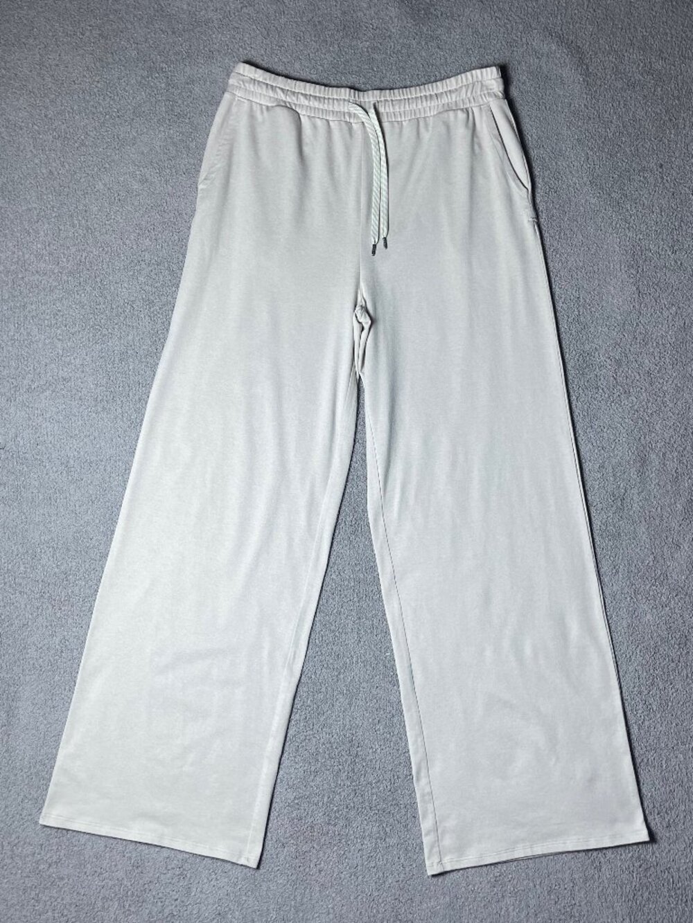 Vuori Halo Essential Wide Leg Pant Sweats Athleisure Performance Women's Large